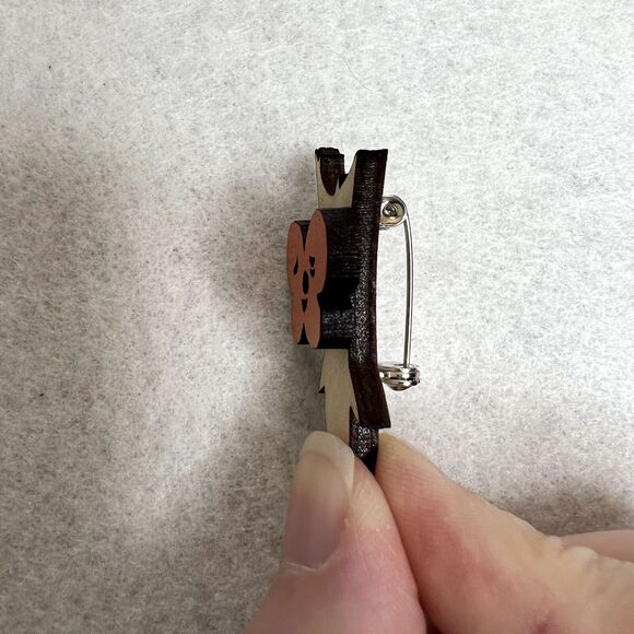 Zelda Korok Linder Pin - Picture 3 of 4